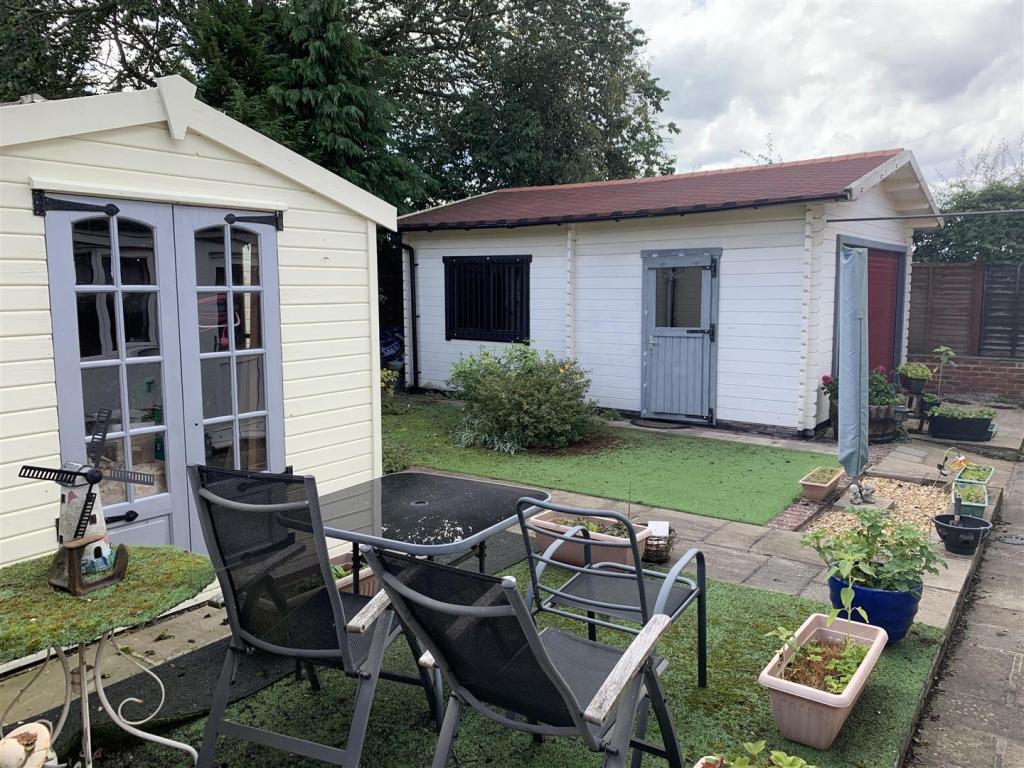 3 bedroom detached bungalow for sale in East Cowton, Northallerton, DL7