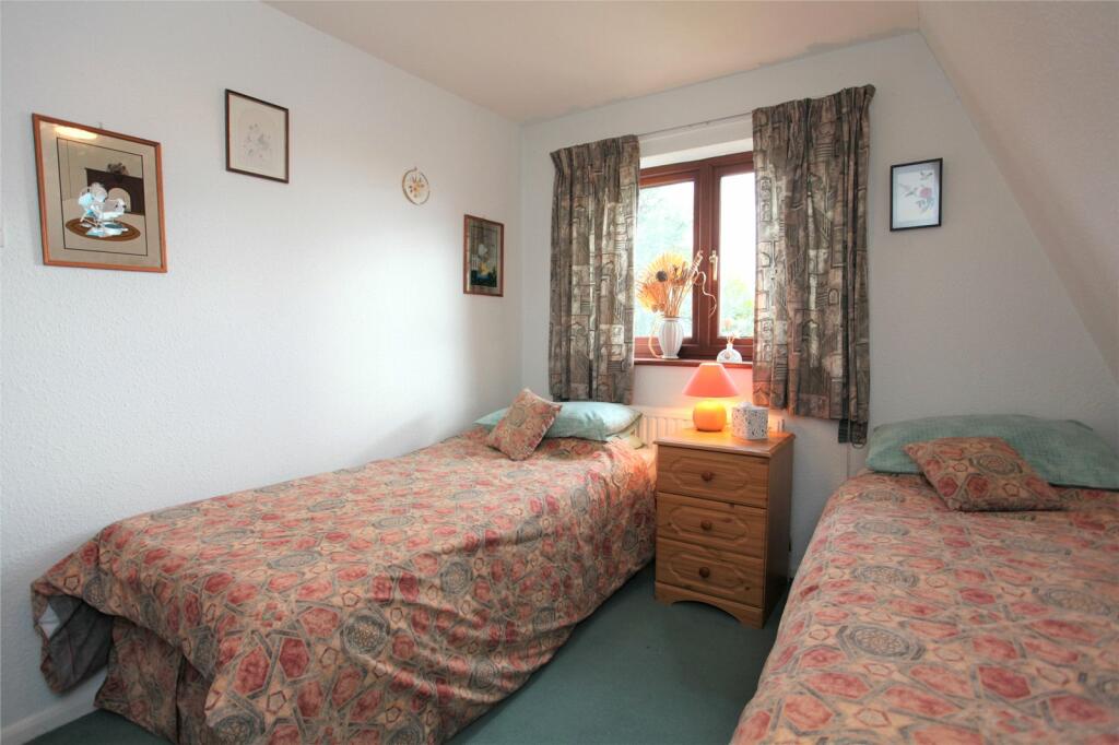 3 bedroom semidetached house for sale in Primrose Lane, Manningford