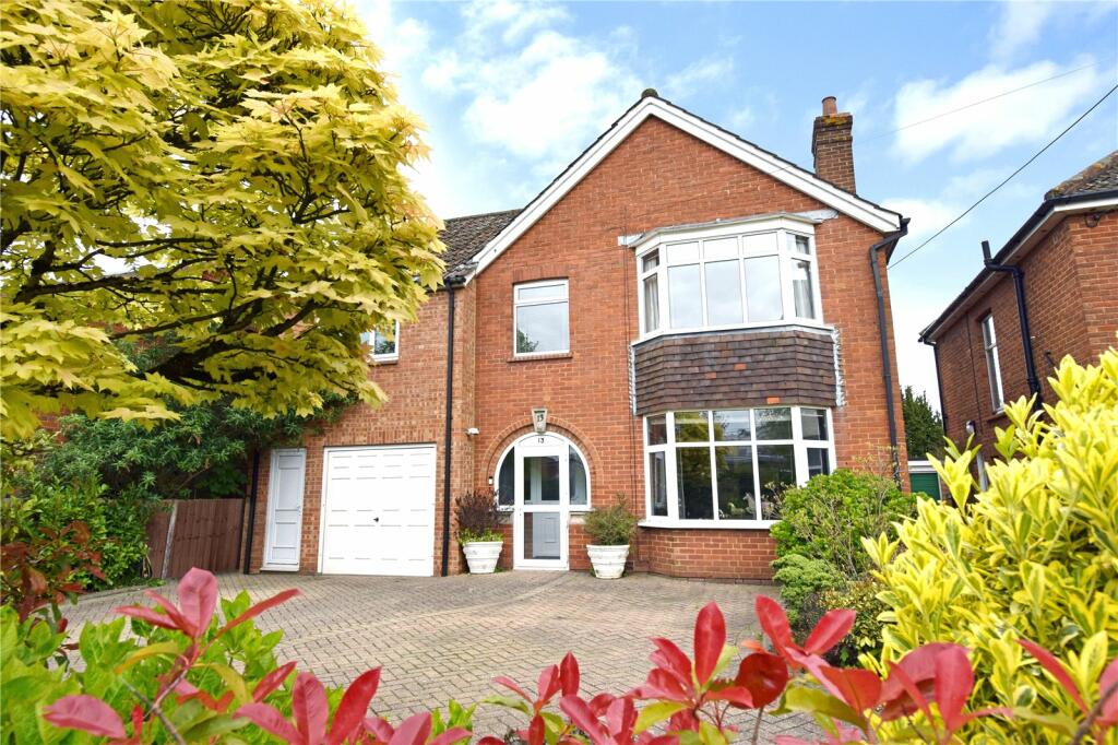 4 bedroom detached house for sale in Nursteed Road, Devizes, Wiltshire