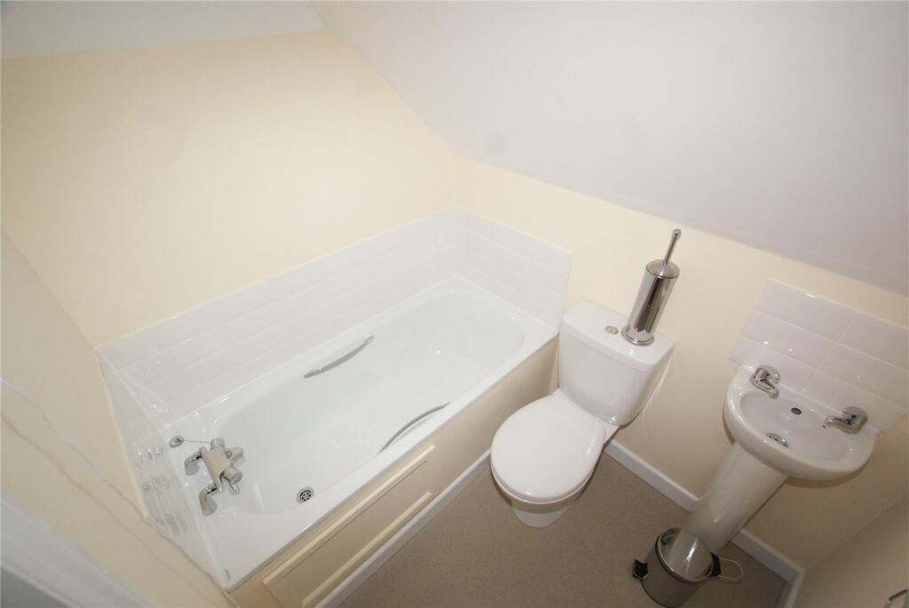 Additional property image - Elmdale Road (Studio 13), Top Floor, Clifton, Bristol, BS8