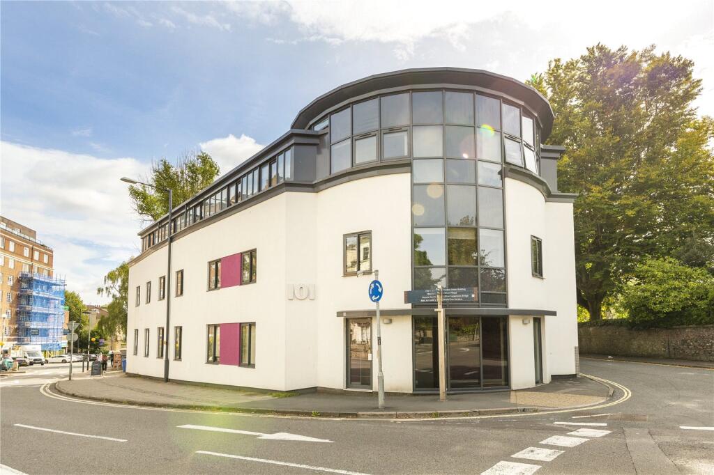 Main image of property: Queens Road, Flat 6, Clifton, Bristol, BS8