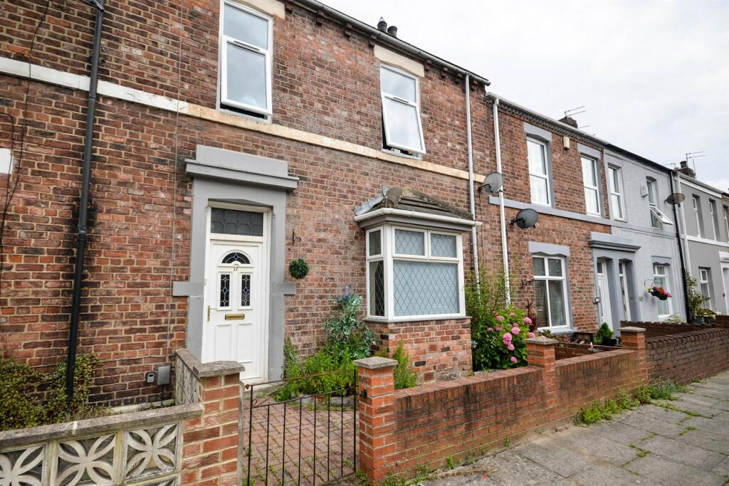 3 bedroom terraced house for sale in St Rollox Street, Hebburn, NE31