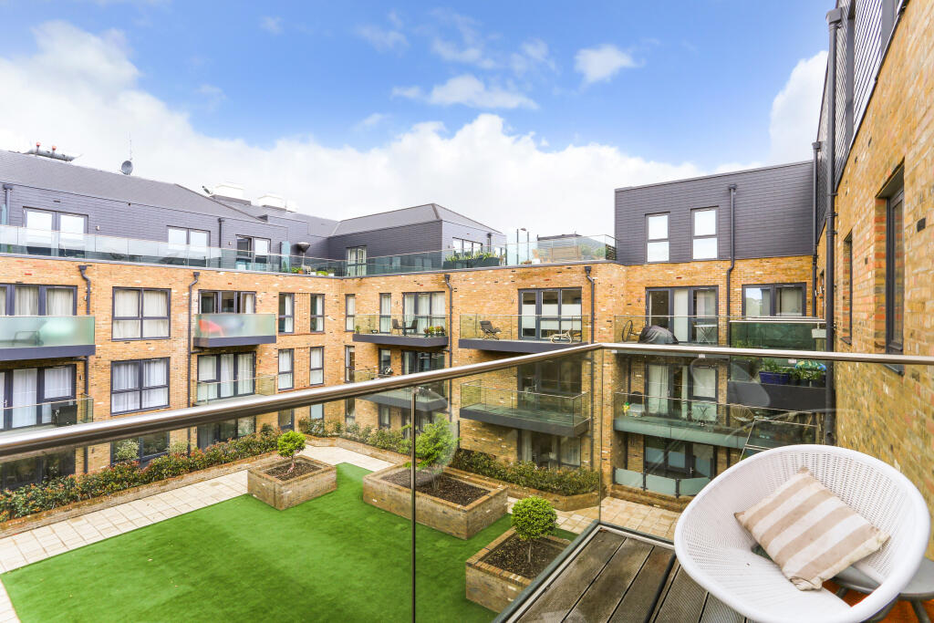 Main image of property: Lion Court, Lion Wharf Road, TW7