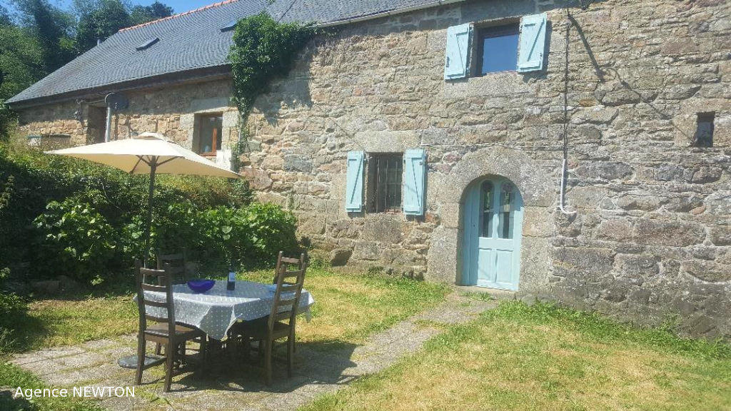 8-bedroom-house-for-sale-in-callac-de-bretagne-france