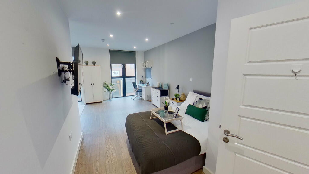 Main image of property: Studio 14, St Marks Court, 12-14 St Marks Street, City Centre, Nottingham, NG3 1DF