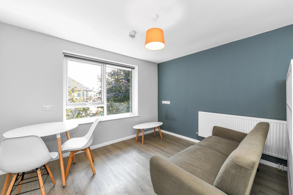 Main image of property: Varsity Clifton Flat 17, Rivergreen, Varsity Clifton, Nottingham, NG11 8BD, United Kingdom