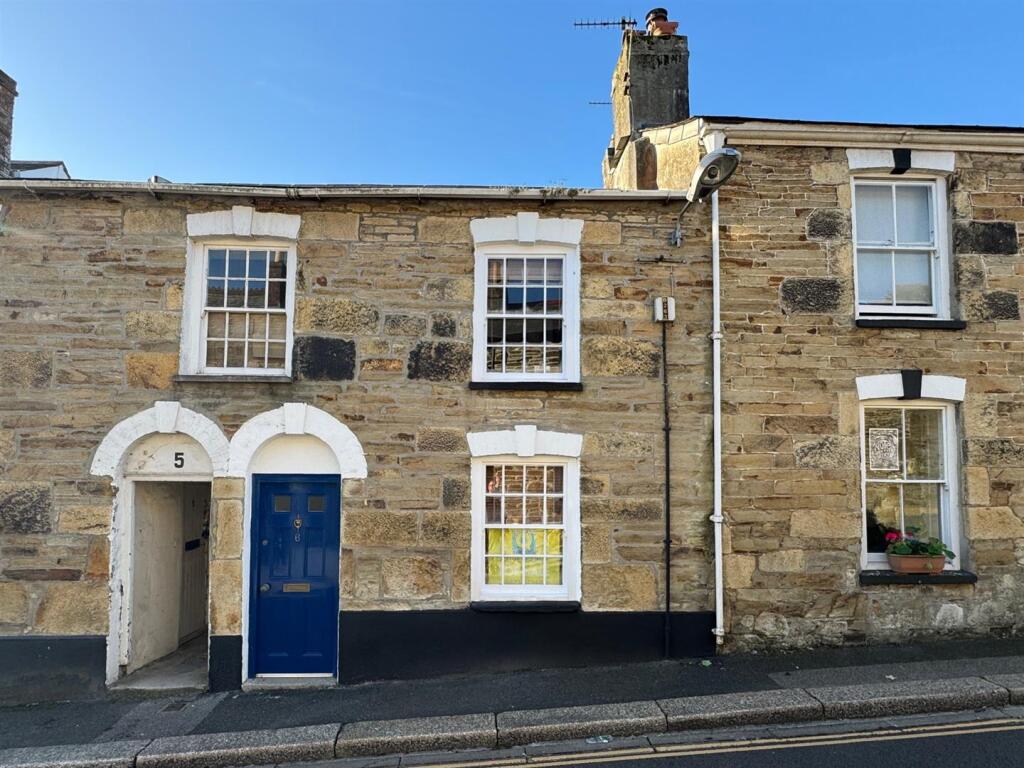 Main image of property: Daniell Street, Truro