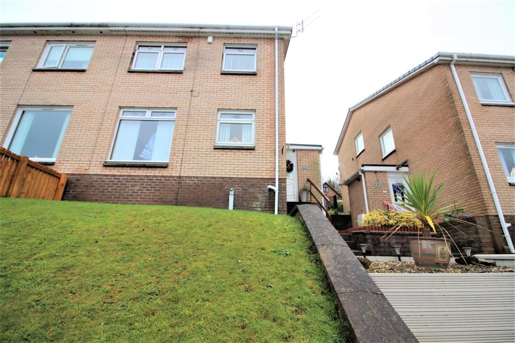 3 bedroom semidetached house for sale in Alderbrae Road, Port Glasgow, PA14