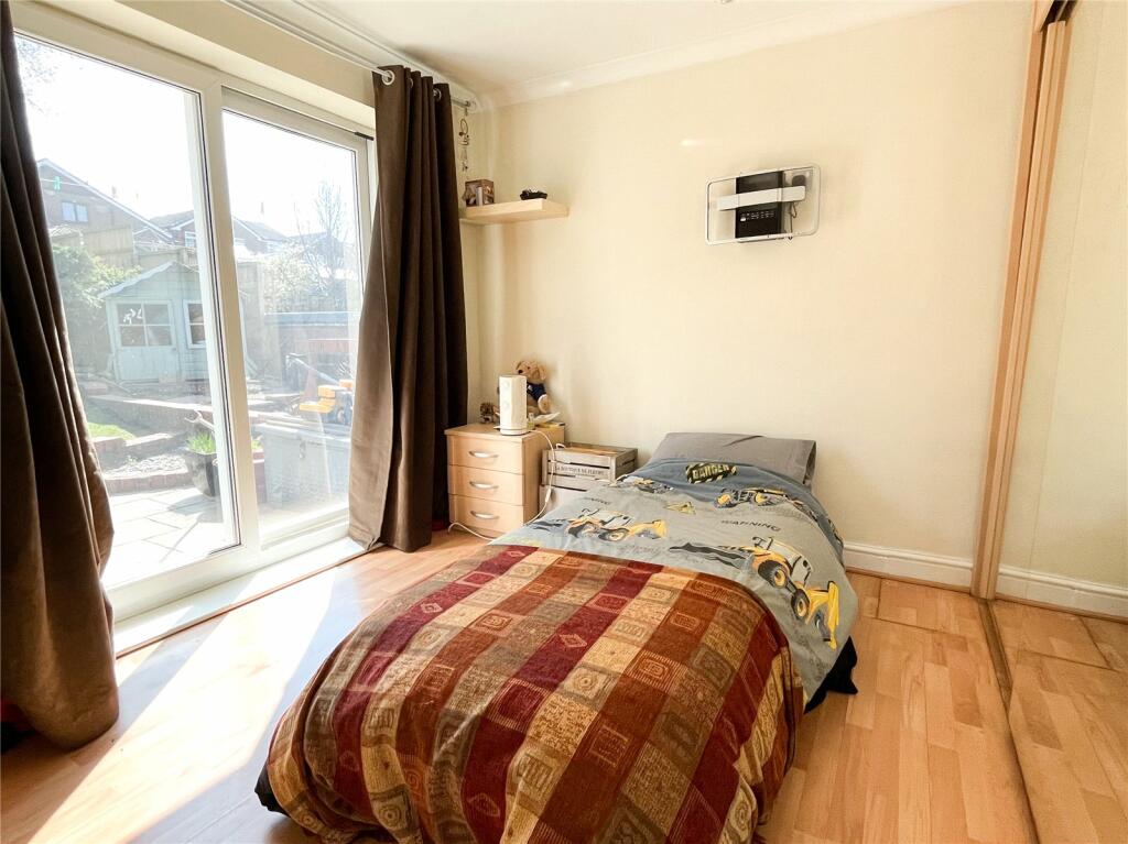 3 bedroom semidetached bungalow for sale in Arundel Close, Carrbrook