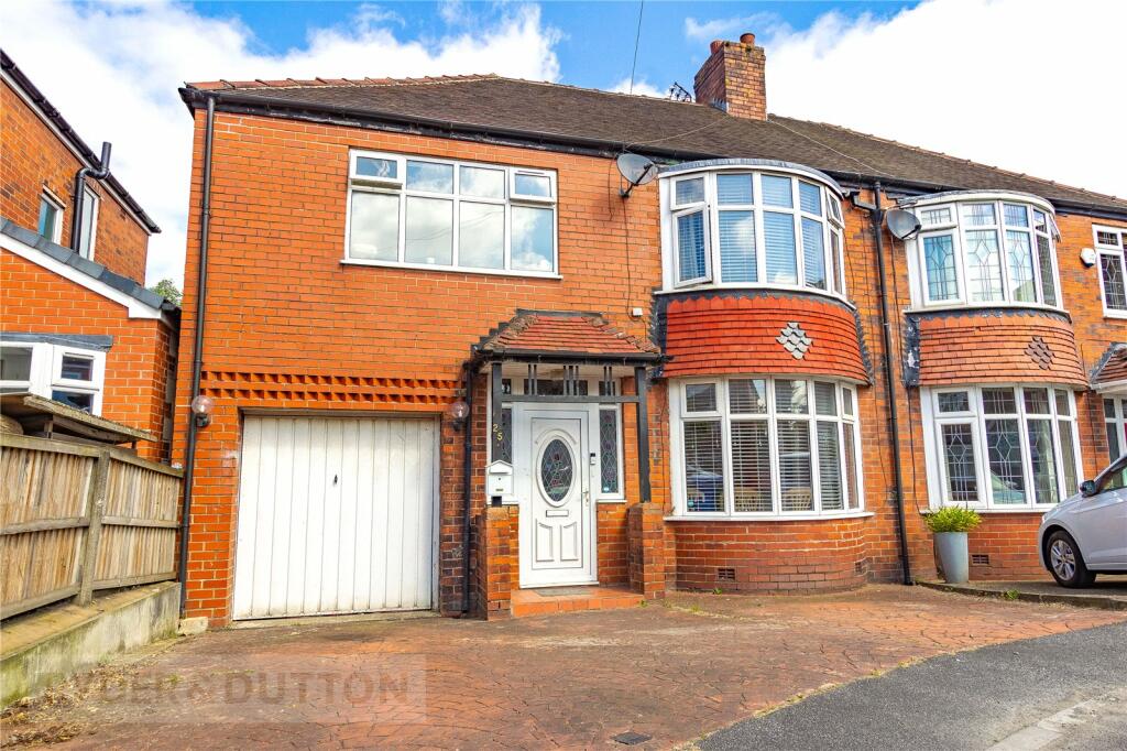 4 bedroom semidetached house for sale in Highfield Drive, Alkrington
