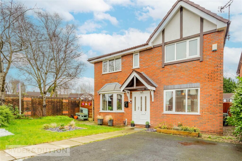 4 bedroom detached house for sale in Silverton Grove, Silver Birch
