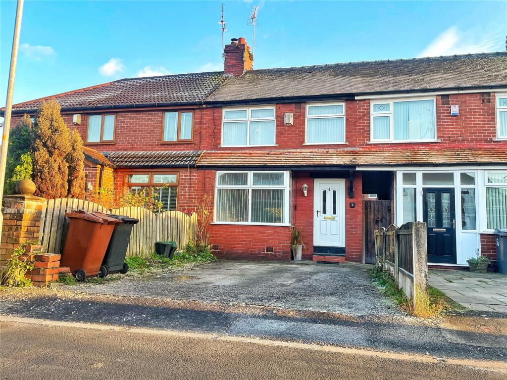 2 bedroom end of terrace house for sale in Fife Avenue, Chadderton
