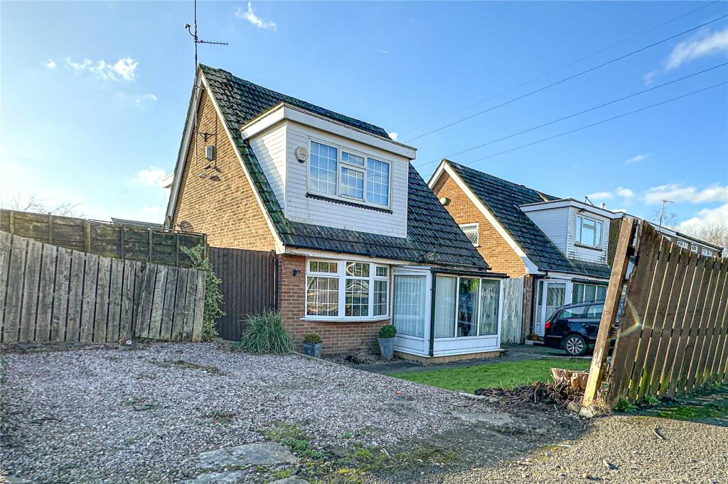 3 bedroom detached house for sale in Nuthurst Road, New Moston