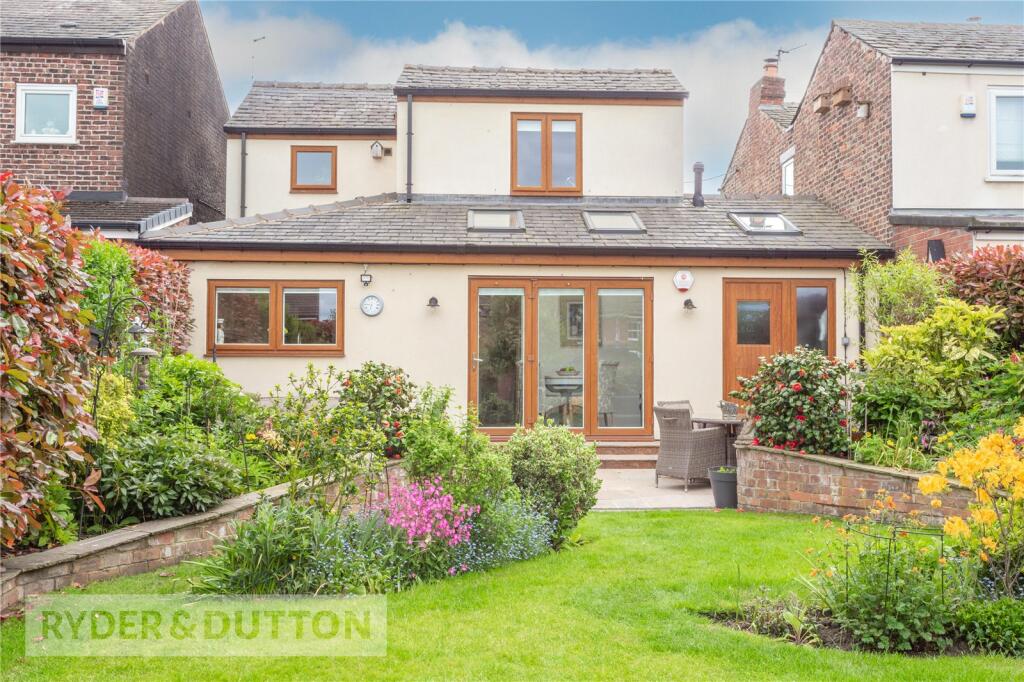 3 bedroom detached house for sale in Medlock Road, Woodhouses