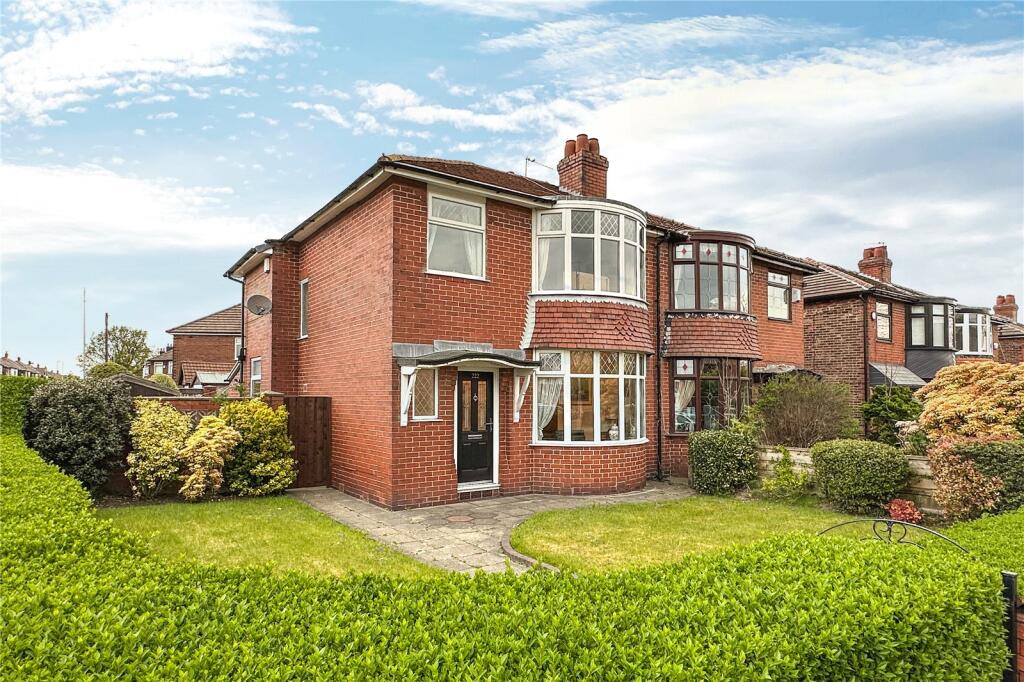 Main image of property: Hollinwood Avenue, Chadderton, Oldham, Greater Manchester, OL9