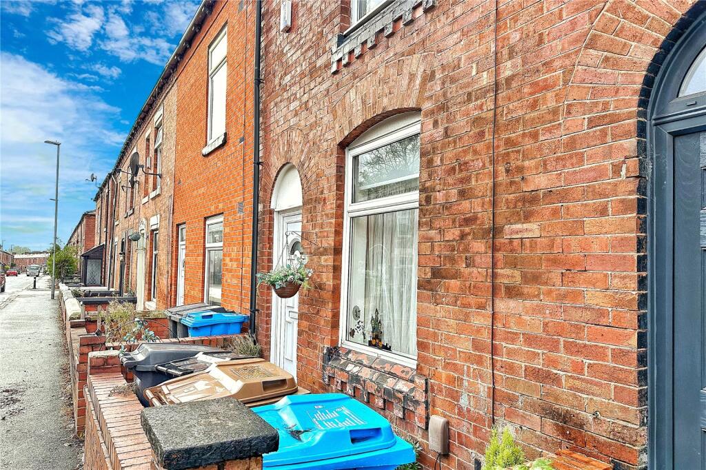 Main image of property: Coalshaw Green Road, Chadderton, Oldham, Greater Manchester, OL9