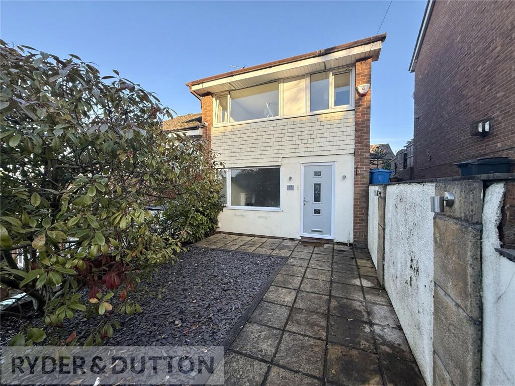 Main image of property: Park Crescent, Chadderton, Oldham, Greater Manchester, OL9