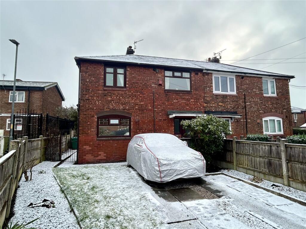 Main image of property: Finsbury Avenue, Newton Heath, Manchester, M40