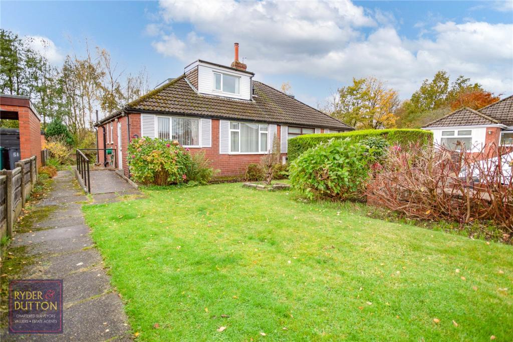 3 bedroom bungalow for sale in Rishworth Drive, New Moston, Manchester, M40