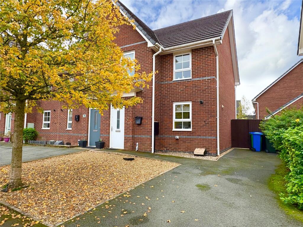 Main image of property: Omrod Road, Heywood, Greater Manchester, OL10