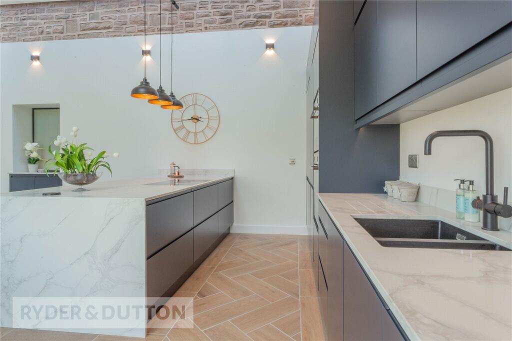 Additional property image - Slaidburn Drive, Bury, Greater Manchester, BL8