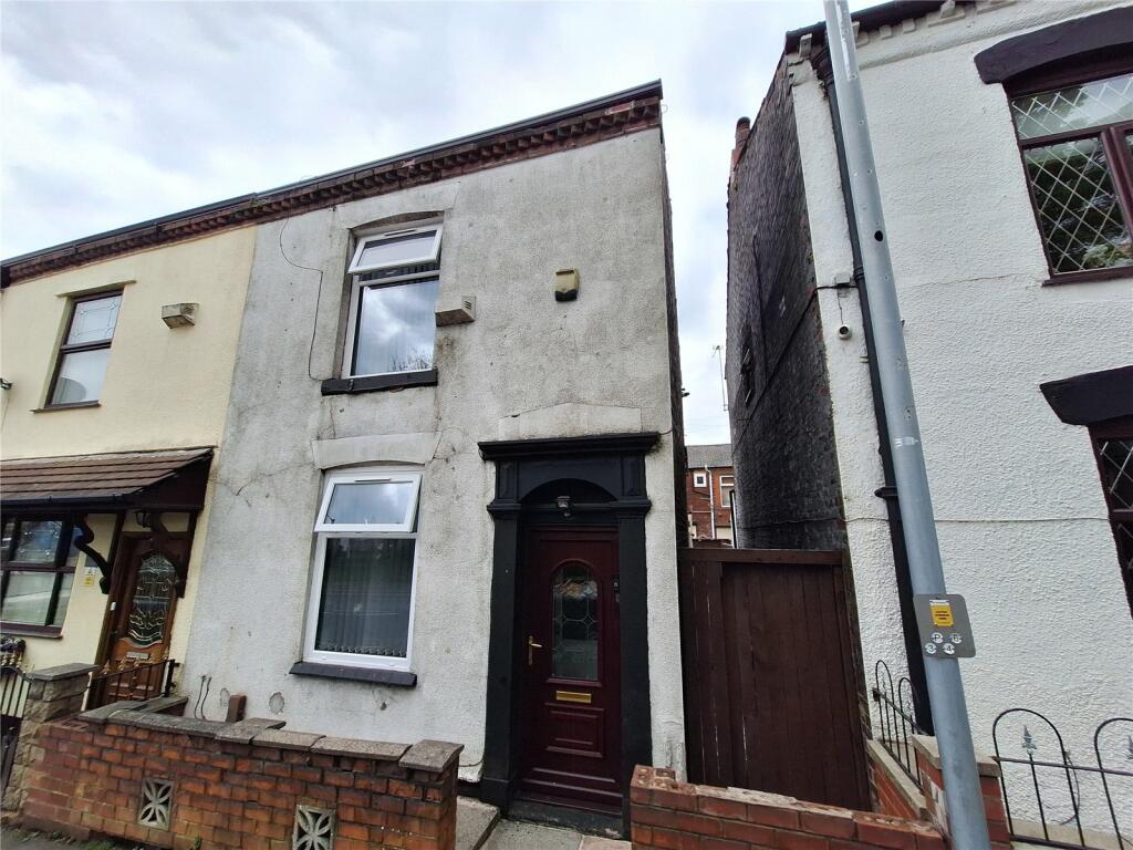 2 bedroom end of terrace house for sale in Ripponden Road