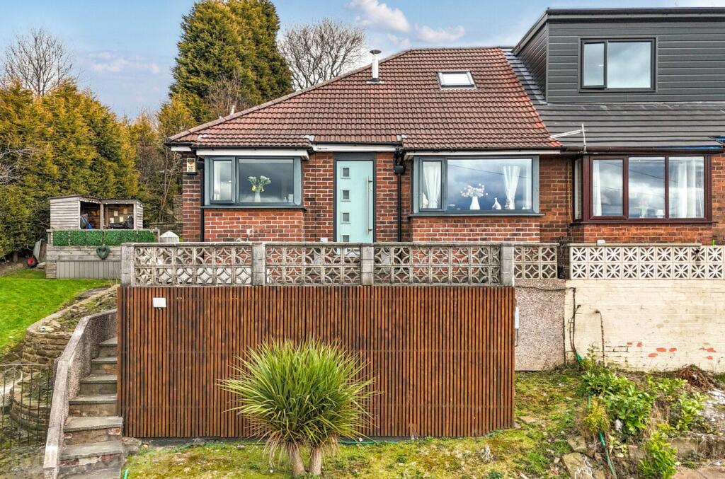 Main image of property: New Royd Avenue, Lees, Oldham, OL4