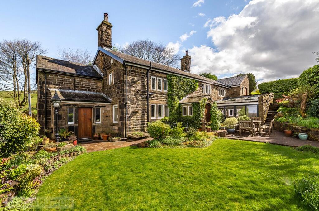Main image of property: Top O The Meadows, Saddleworth, Oldham, OL4
