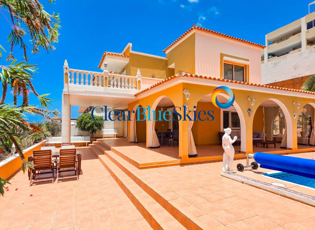 Main image of property: Torviscas Alto, Tenerife, Spain