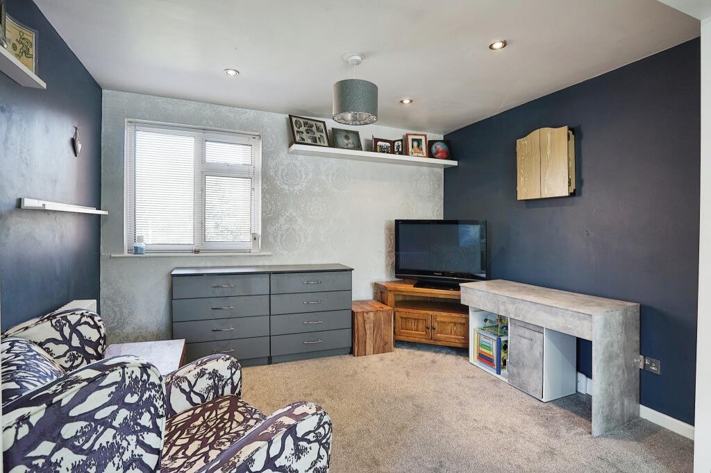 4 bedroom detached house for sale in Meadow View, Clowne, Chesterfield