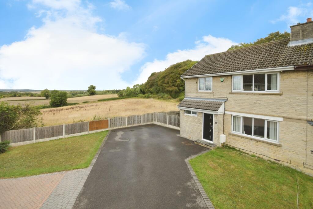 Main image of property: Ruthyn Avenue, CHESTERFIELD, Derbyshire, S43