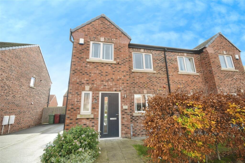 Main image of property: Rowan Road, Clowne, Chesterfield, Derbyshire, S43