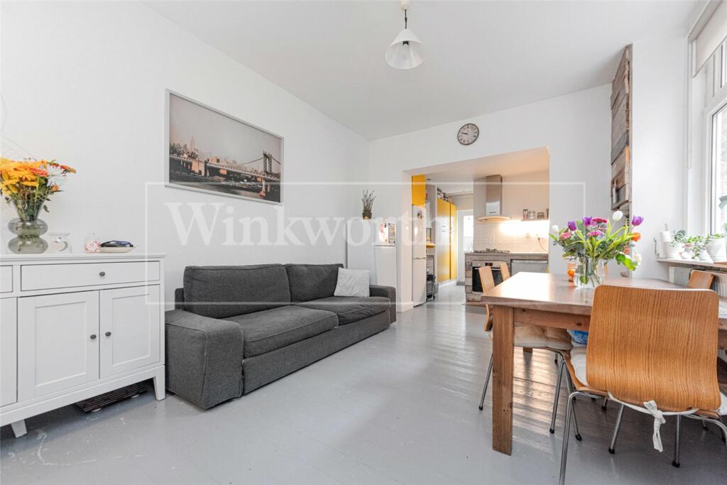 2 bedroom apartment for rent in Station Road, London, NW10