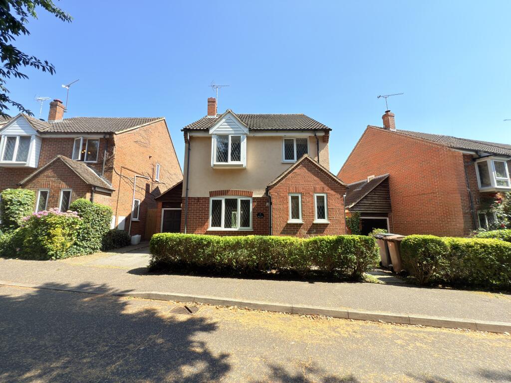 Main image of property: Admirals Walk, Chelmsford, Essex, CM1