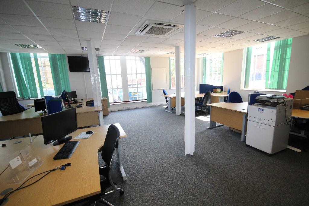 Additional property image - Fullbridge, Maldon, Essex, CM9