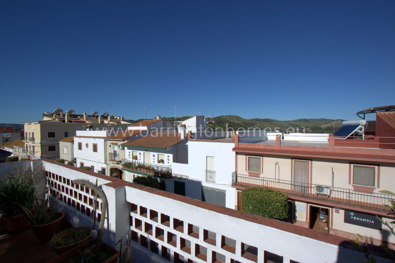 3 bedroom town house for sale in San Enrique De Guadiaro, Cádiz