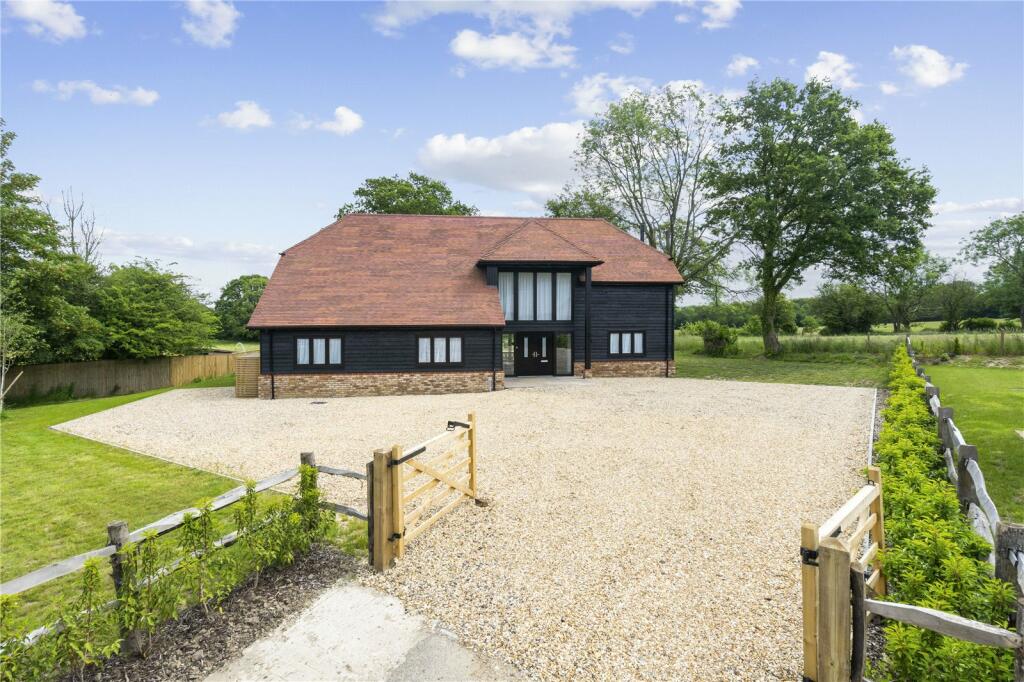 5 bedroom detached house for sale in Partridge Lane, Newdigate, RH5