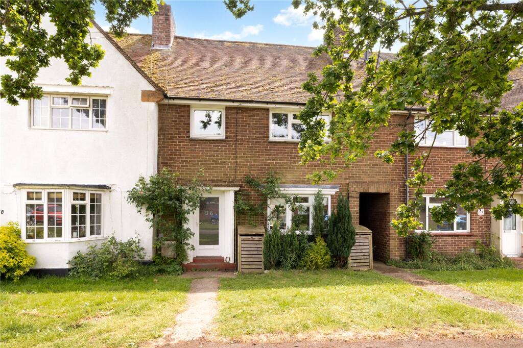 Main image of property: Dodds Park, Brockham, Betchworth, Surrey, RH3