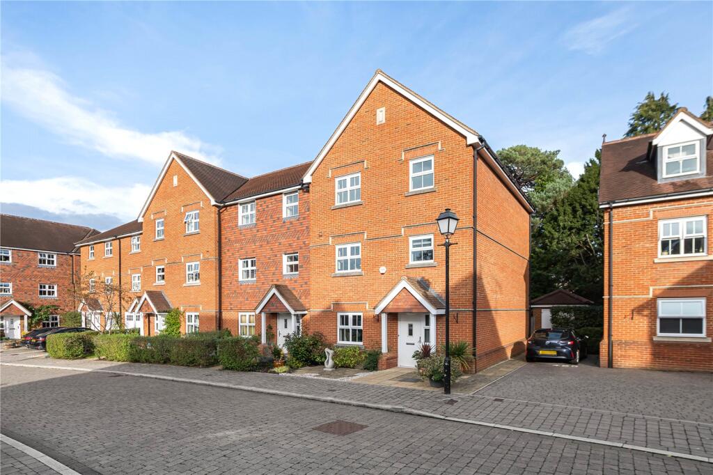 Main image of property: Fitzroy Place, Reigate, Surrey, RH2