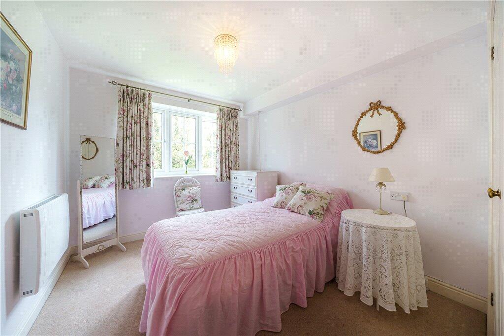 1 bedroom apartment for sale in High Street, Rickmansworth