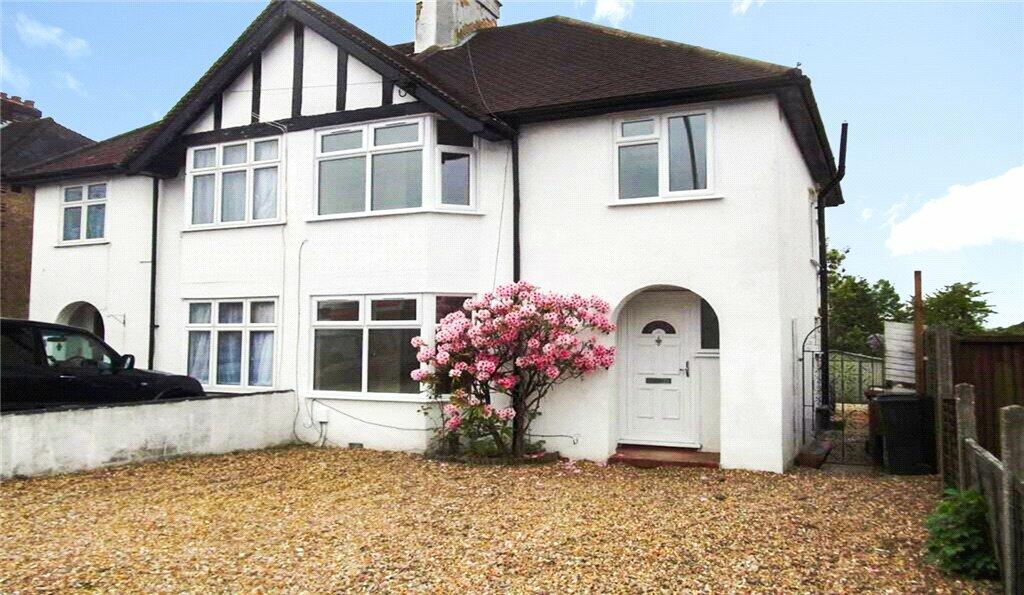 3 bedroom semidetached house for sale in Watford Road, Croxley Green