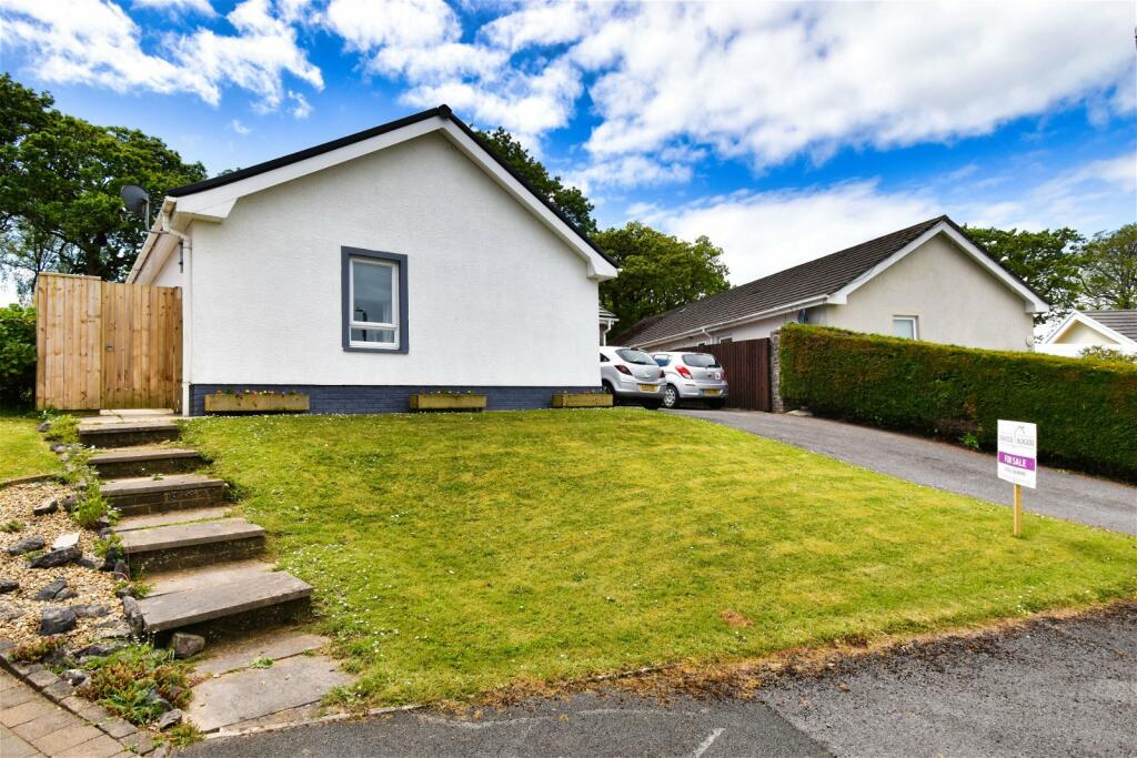 3 bedroom detached bungalow for sale in 22 Nyth Gwennol, Glen Woods