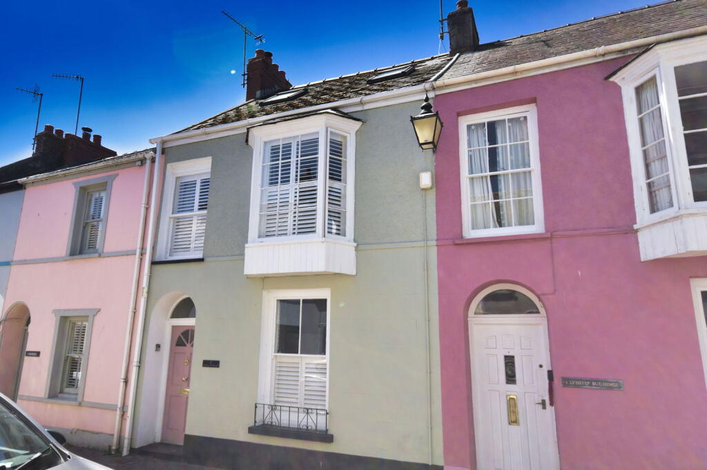 Main image of property: 2 Lydstep Buildings, Lower Frog Street, Tenby