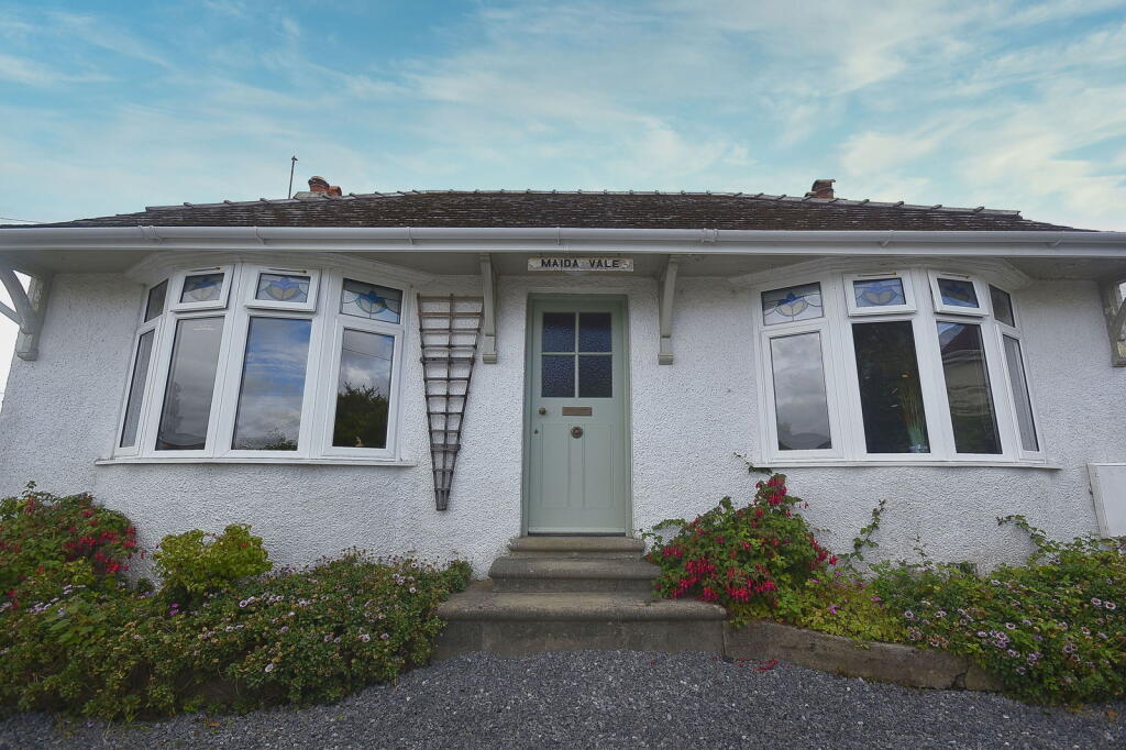 Main image of property: Madia Vale St. Brides Lane, Saundersfoot, SA69 9HL
