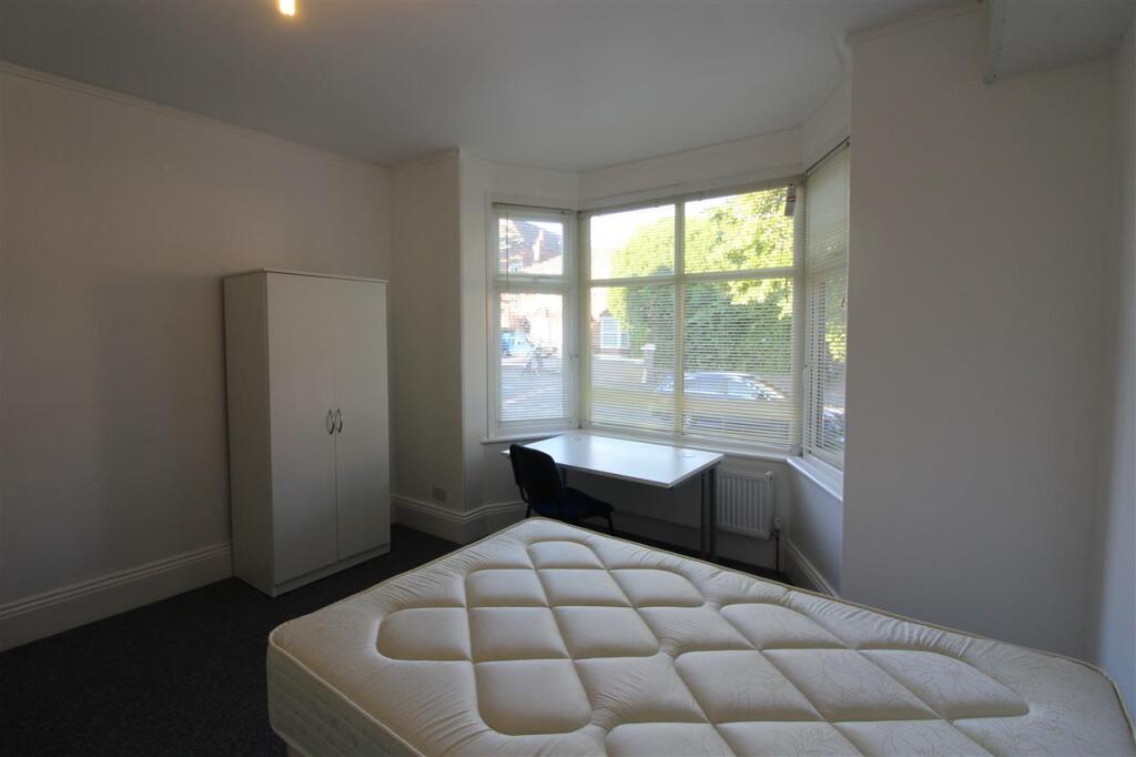 Main image of property: Hill Lane, Southampton