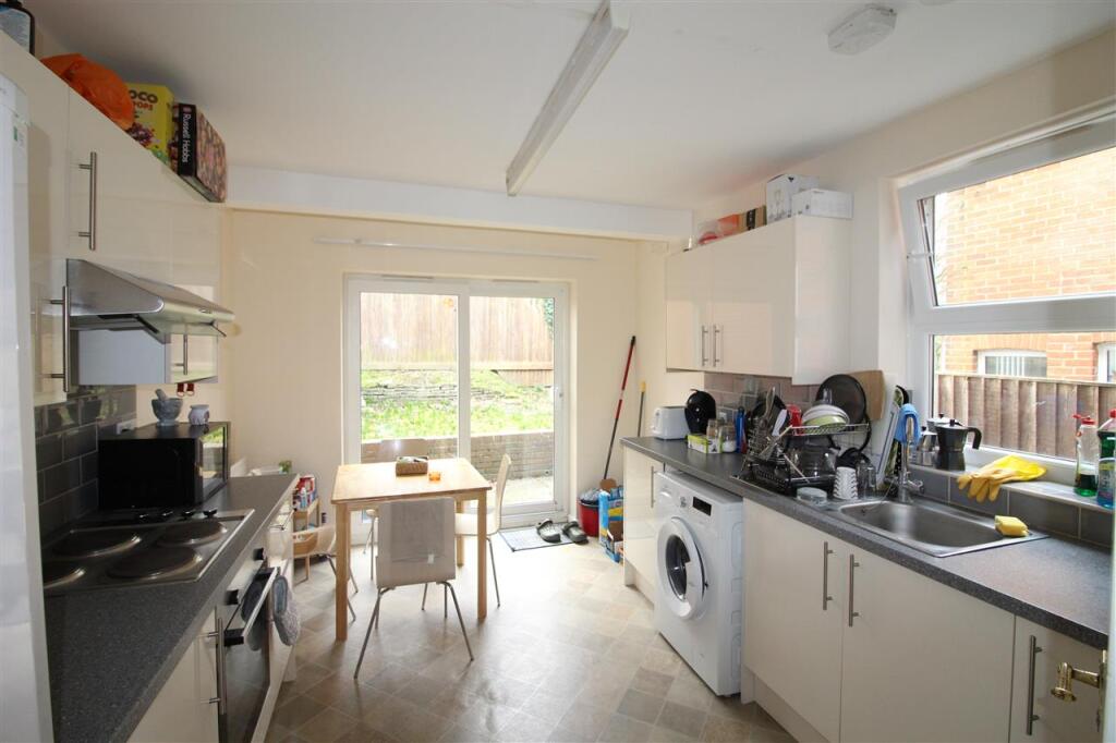 Main image of property: Sandhurst Road, Southampton
