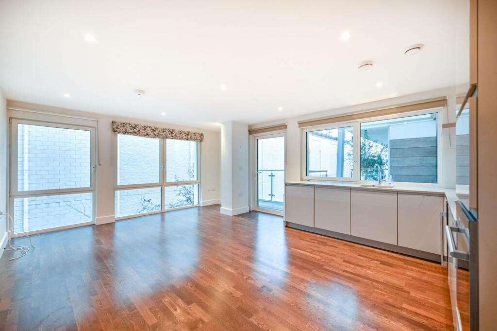 1 bedroom flat for sale in Henry Macaulay Avenue, Kingston, Kingston