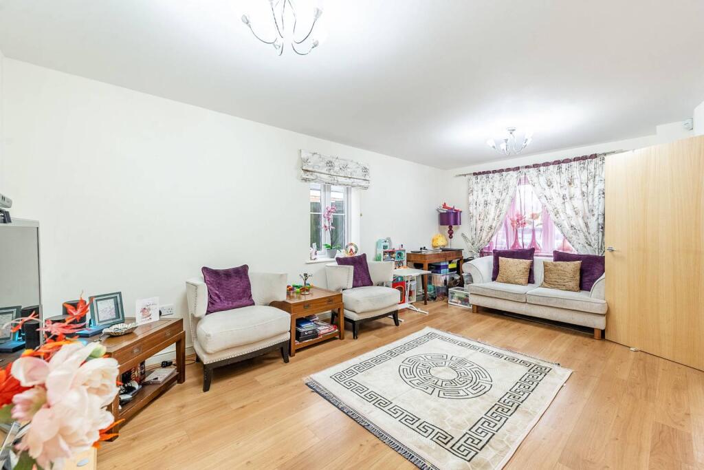 Main image of property: Pinner Park Gardens, Harrow, HA2