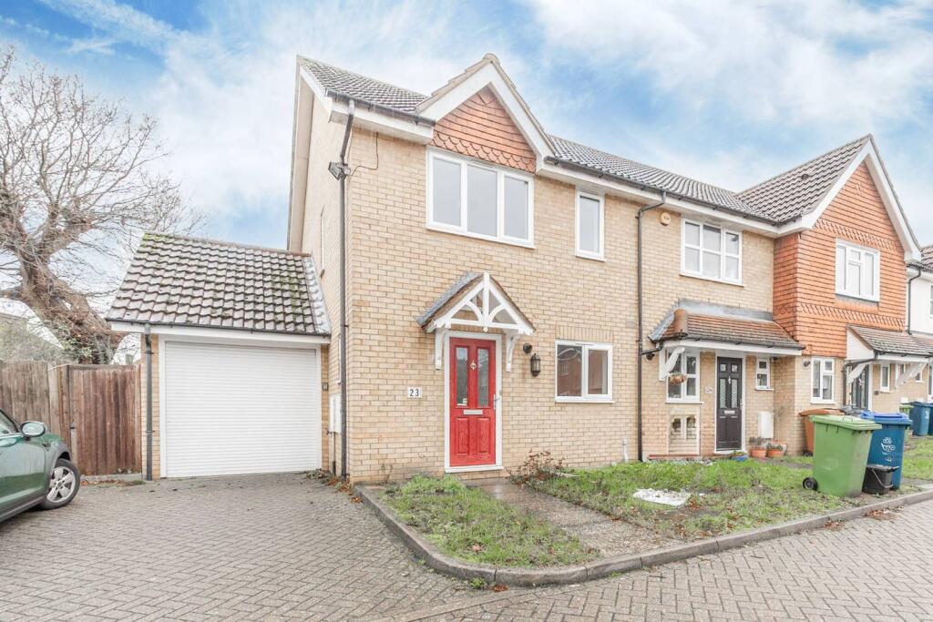 Main image of property: Oakcroft Close, Pinner, HA5