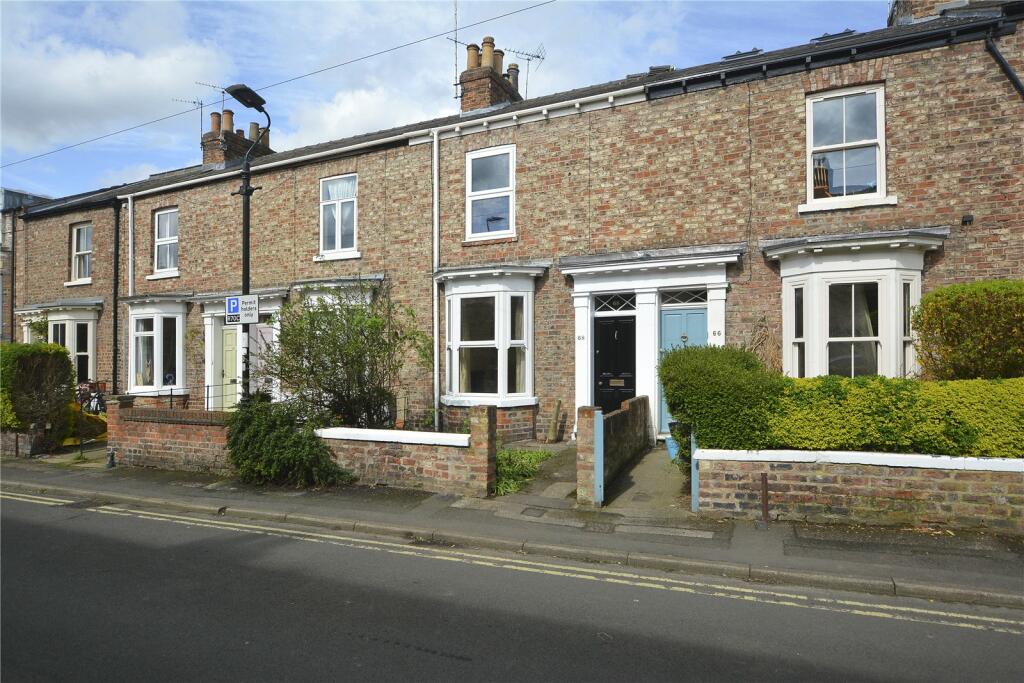 3 bedroom terraced house for sale in Alma Terrace, York, North Yorkshire, YO10